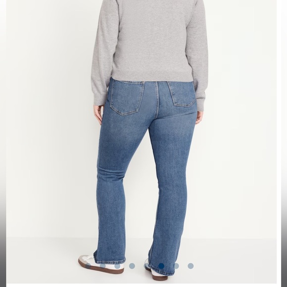 Old Navy Extra High-Waisted Flare Jeans size 20 like new medium wash - Picture 3 of 8